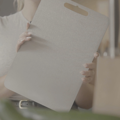 Titanium Cutting Board V1